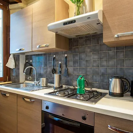 Elegant 1bdr Front The Subway Furio Camillo דירה