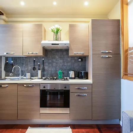 Elegant 1bdr Front The Subway Furio Camillo Apartment