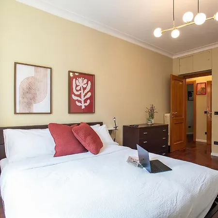 Elegant 1bdr Front The Subway Furio Camillo Apartment