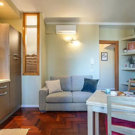 Elegant 1bdr Front The Subway Furio Camillo * Rome