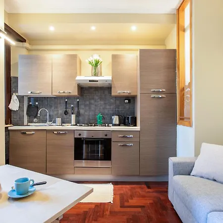 Elegant 1bdr Front The Subway Furio Camillo